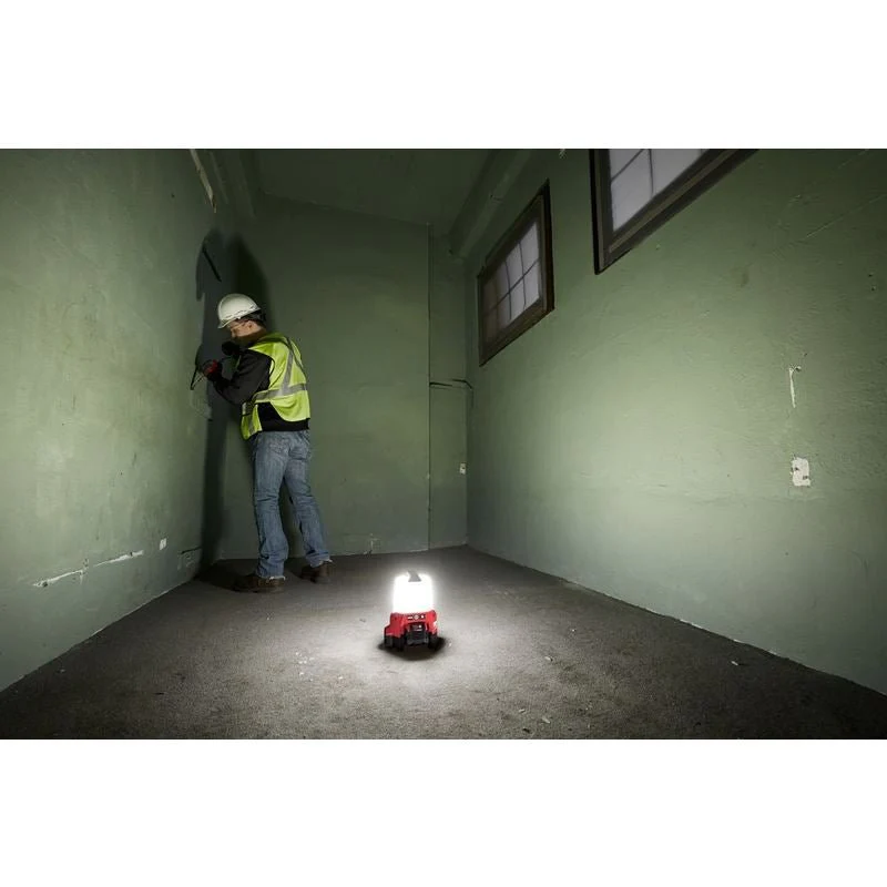 2144-20 M18 18 Volt Lithium-Ion Cordless RADIUS Compact Site Light with Flood Mode - Tool Only - Image 3