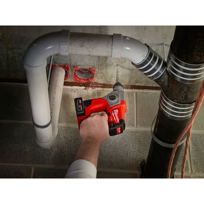 2416-22XC M12 FUEL 12 Volt Lithium-Ion Brushless Cordless 5/8 in. SDS PLUS Rotary Hammer Kit - Image 4