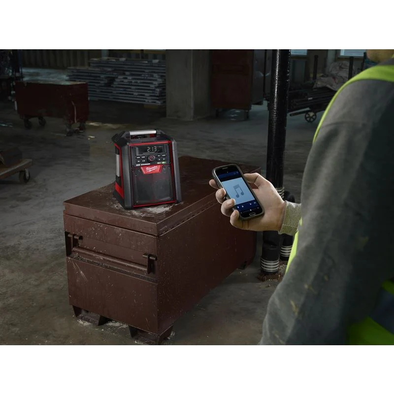 2792-20 M18 18 Volt Lithium-Ion Cordless Jobsite Radio/Charger - Tool Only - Image 3