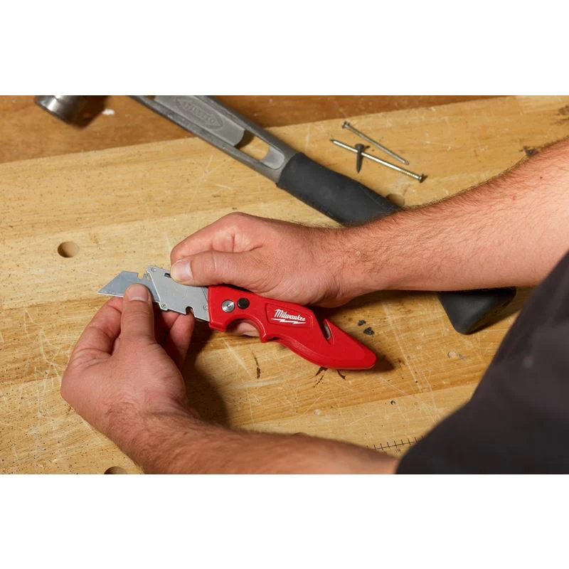 48-22-1901 FASTBACK Utility Knife - Image 3