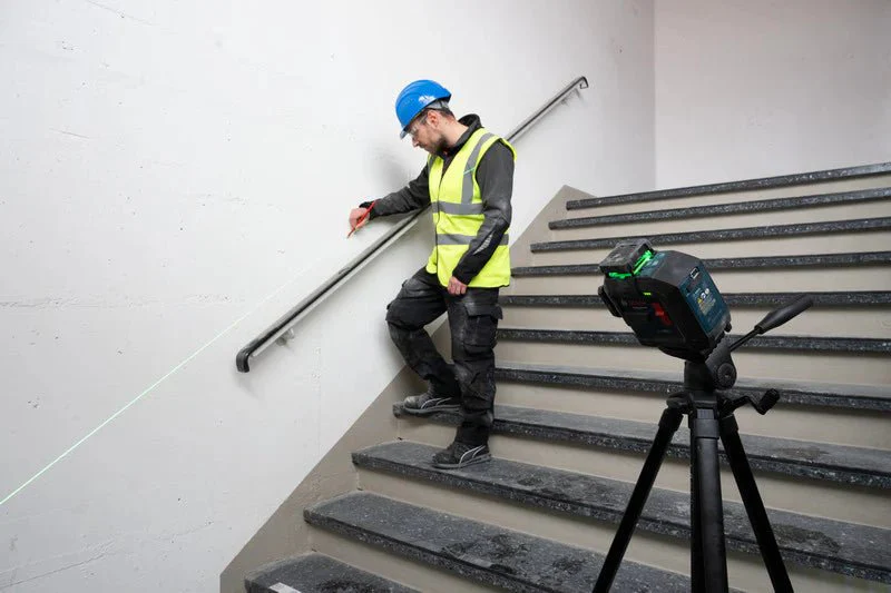 Bosch GLL300-42GL 3.7V 360⁰ Green-Beam Three-Plane Leveling and Alignment Laser with Li-Ion Battery - Image 13