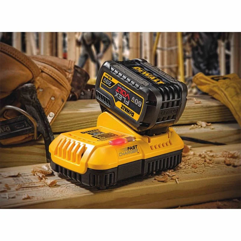 DEWALT 20V MAX* FAN COOLED FAST CHARGER - Image 2