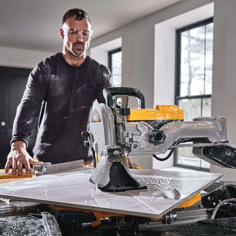 DEWALT D36000S 10 in. High Capacity Wet Tile Saw with Stand - Image 7
