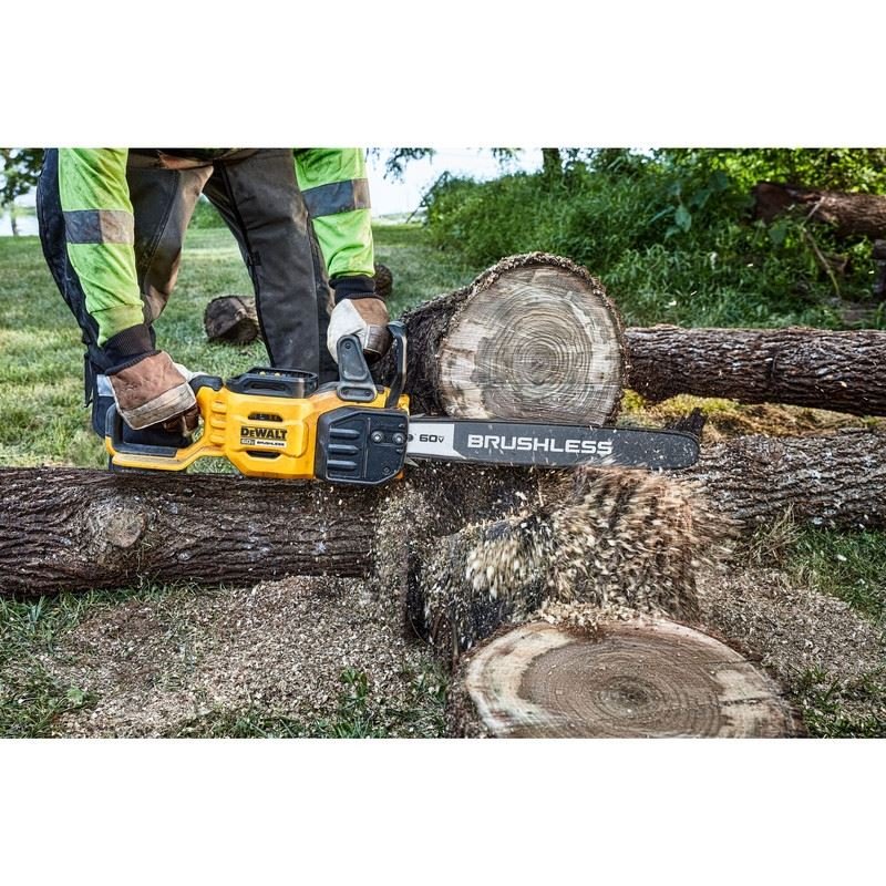 DEWALT DCCS677B 60V MAX Brushless Cordless 20 in. Chainsaw (Tool Only) - Image 9