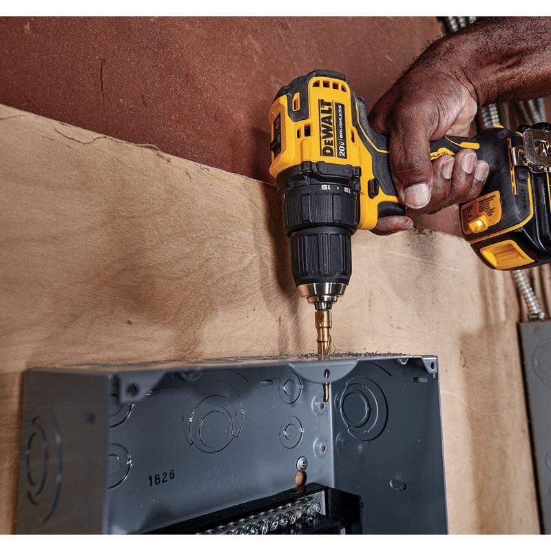 DEWALT DCD708C2 ATOMIC 20V MAX Brushless Compact 1/2 in. Drill/Driver Kit - Image 7