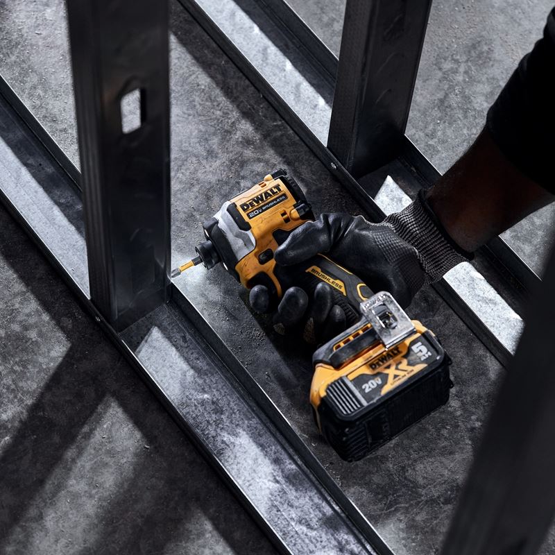 DEWALT DCF850P1 ATOMIC 20V MAX 1/4 IN. BRUSHLESS CORDLESS 3-SPEED IMPACT DRIVER KIT - Image 6