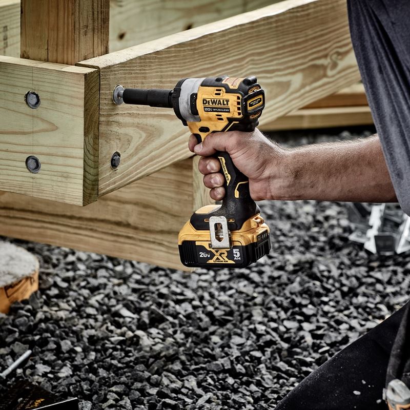 DEWALT DCF911B 20V MAX 1/2in IMPACT WRENCH WITH HOG RING ANVIL (TOOL ONLY) - Image 3