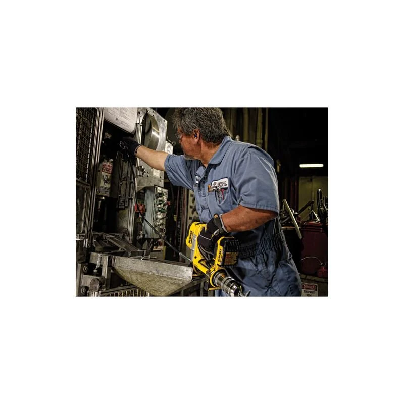 DEWALT | DCGG571M1 20V MAX* Lithium-Ion Grease Gun - Image 3