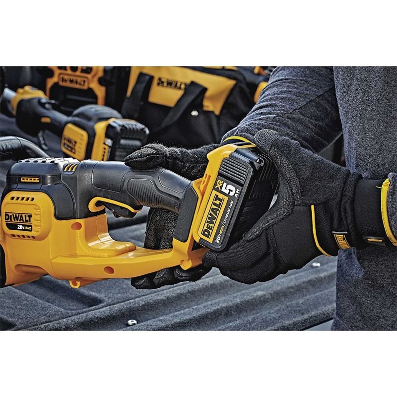 DEWALT DCHT820B 20V MAX* Lithium Ion 22in Hedge Trimmer (Bare) - Image 3