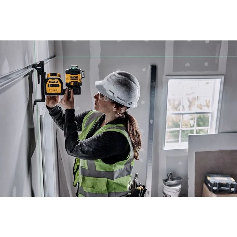 DEWALT DCLE34030G 20V MAX 3 x 360 Green Laser Kit - Image 4