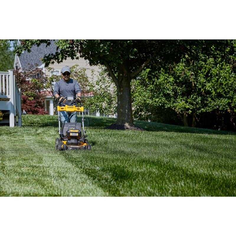 DEWALT DCMWSP255Y2-CA Lawn Mower - 21-1/2in Rear Wheel Self Propelled - Image 6