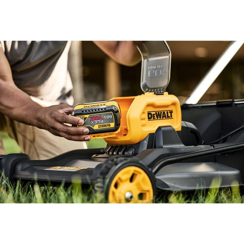 DEWALT DCMWSP650Y2-CA 60V MAX Cordless Brushless RWD, Self Propelled Mower Kit - Image 20
