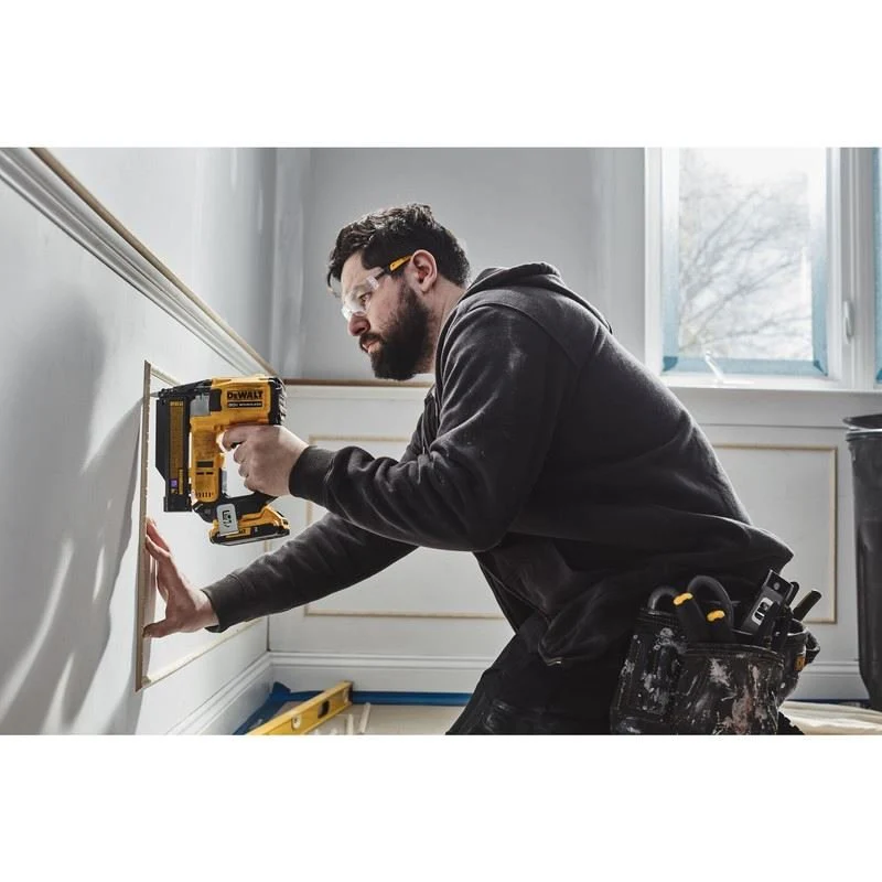 DEWALT DCN623D1 20V MAX XR, 23 GAUGE PIN NAILER - (2.0AH) W/ 1 BATTERY AND BAG - Image 6