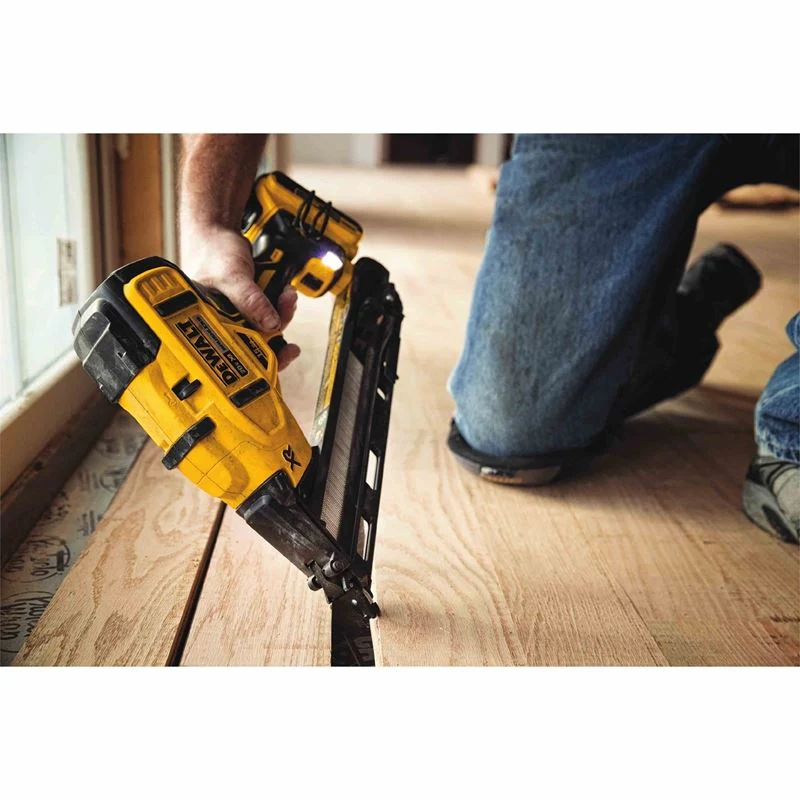 DEWALT DCN650B 20V MAX* XR 15 GA Cordless Angled Finish Nailer (Tool Only) - Image 10