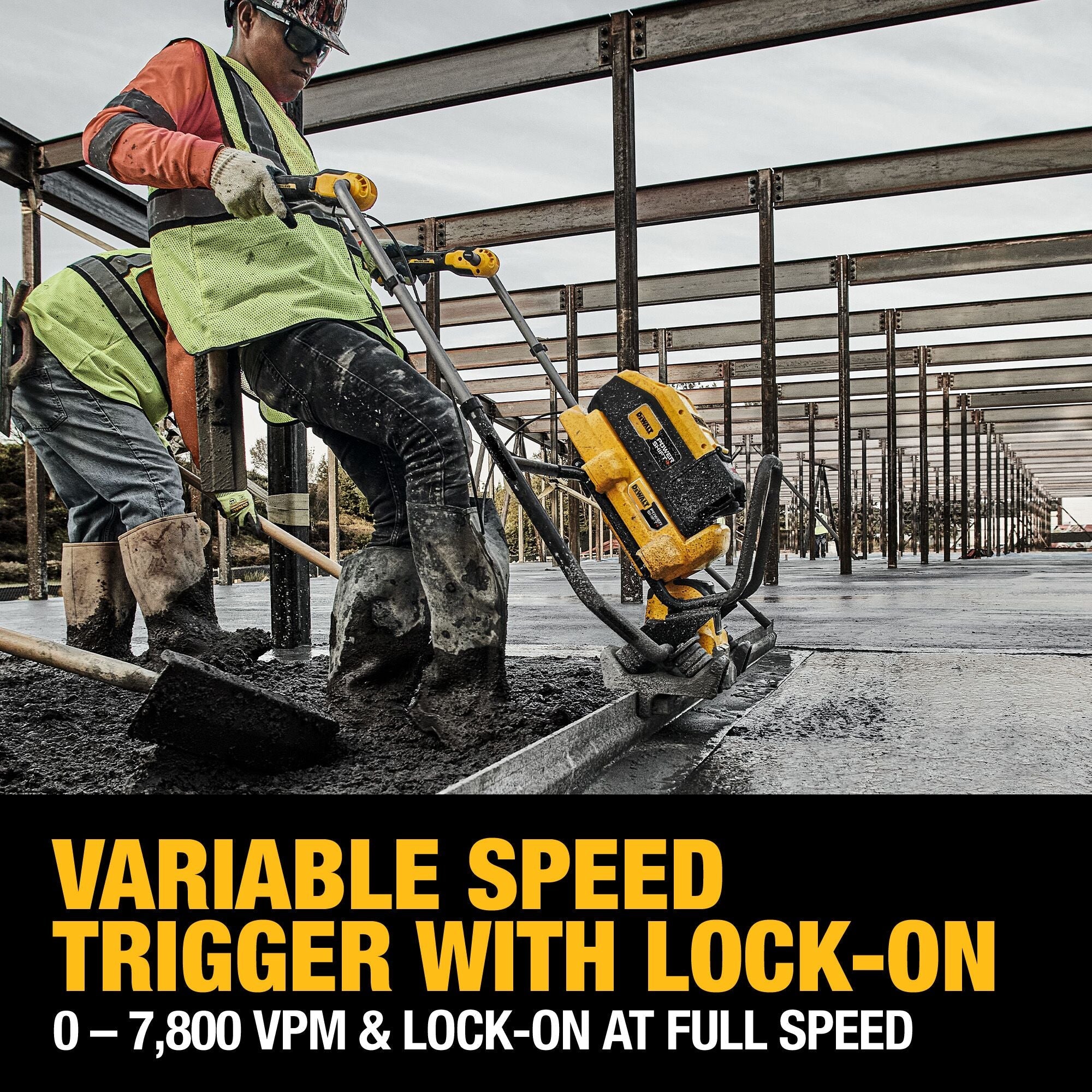 DEWALT DCPS330AG2 POWERSHIFT™ Concrete Power Screed Kit - Image 6