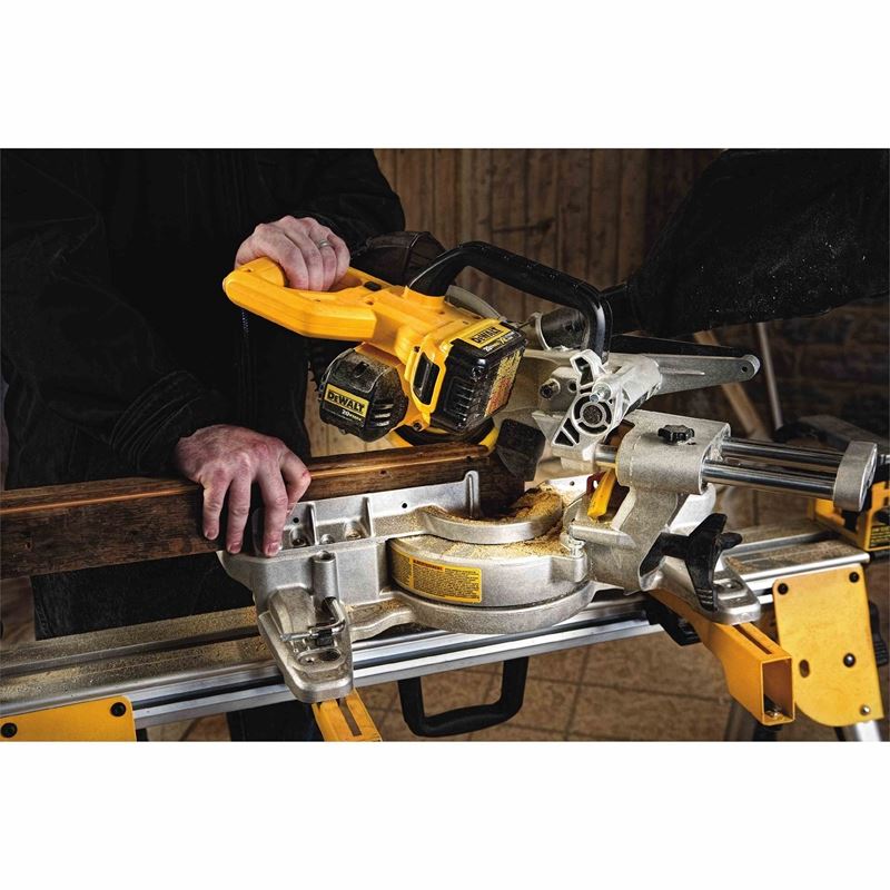 DEWALT DCS361M1 20V MAX* 7 1/4" Sliding Miter Saw (w/Battery  Charger) - Image 4