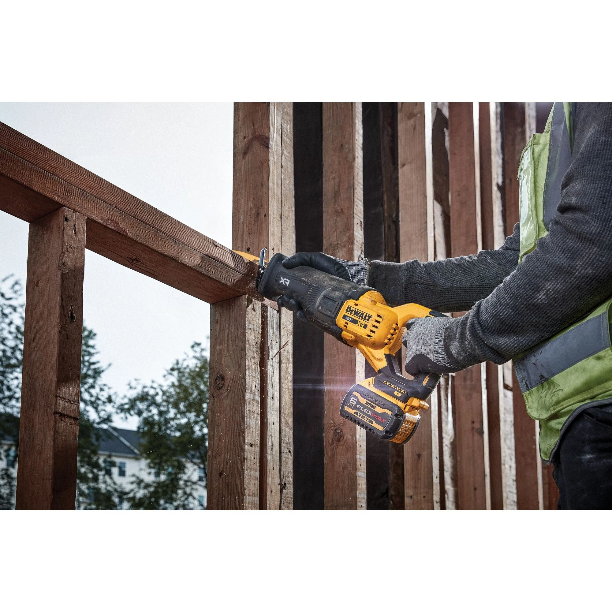 DEWALT DCS384B 20V MAX* XR® Brushless Cordless Reciprocating Saw (Tool Only) - Image 16