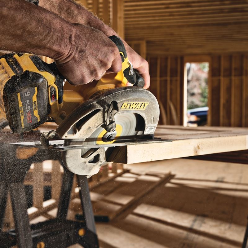 DEWALT DCS578X1 FLEXVOLT 60V MAX BRUSHLESS 7-1/4 IN. CORDLESS CIRCULAR SAW WITH BRAKE KIT - Image 5
