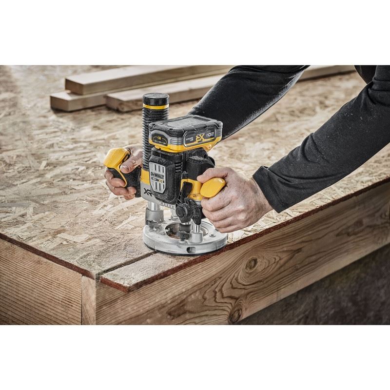 DEWALT DCW620B 20V MAX XR BRUSHLESS CORDLESS 2-1/4 PEAK HP PLUNGE ROUTER (TOOL ONLY) - Image 6