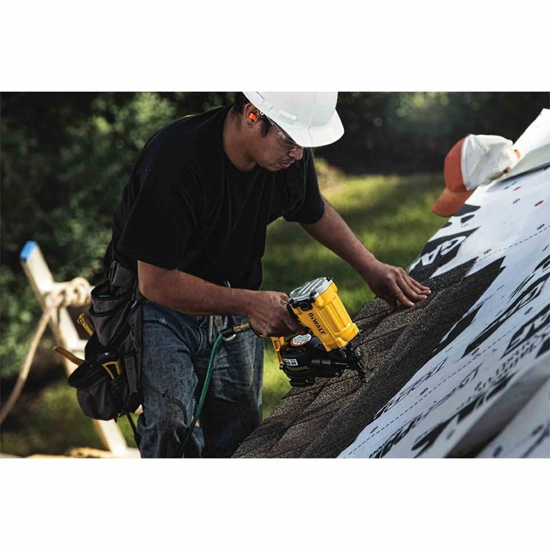 DEWALT DW45RN Coil Roofing Nailer - Image 5