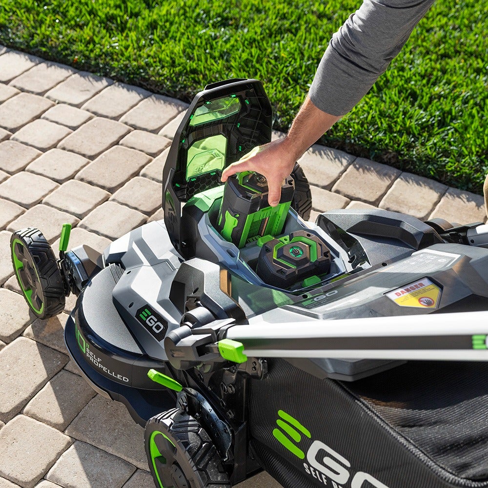 EGO POWER+ Mower 30" Super Composite Deck with Dual Motors Kit (Two 6Ah Batteries) LM3004SP-2 - Image 8