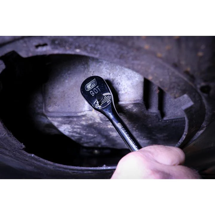 GEARWRENCH 81211T 3/8" Drive 90-Tooth Teardrop Ratchet 8" - Image 3