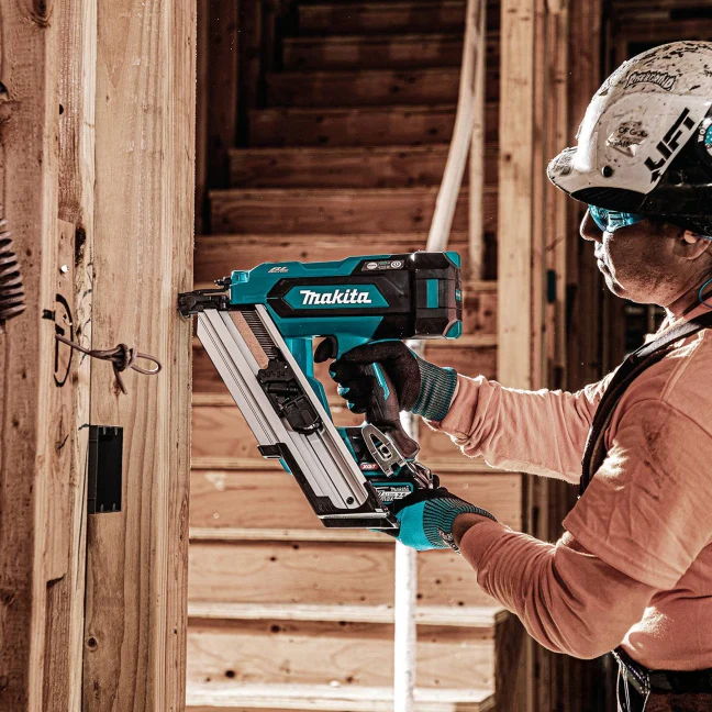 Makita BN001GZ01 40Vmax XGT Brushless 3-1/2" Framing Nailer, 30-34° Clipped Head, Tool Only - Image 4