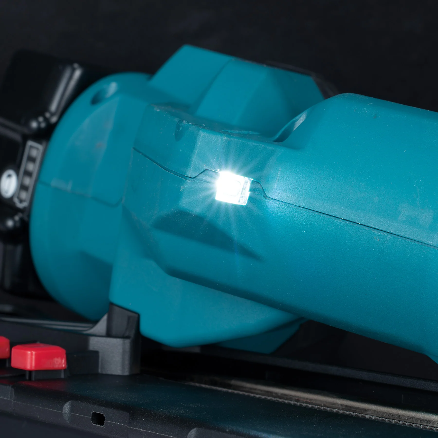 Makita DBN620Z 18V LXT Brushless 2-1/2" 15 ga Finish Nailer, 34°, Tool Only - Image 23