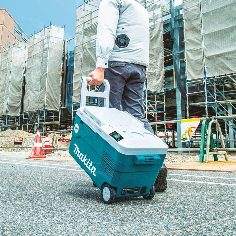 Makita DCW180Z Cooler / Warmer - 18V X2 LXT Lithium-Ion, 12V/24V DC Auto, and AC (Tool Only) - Image 4