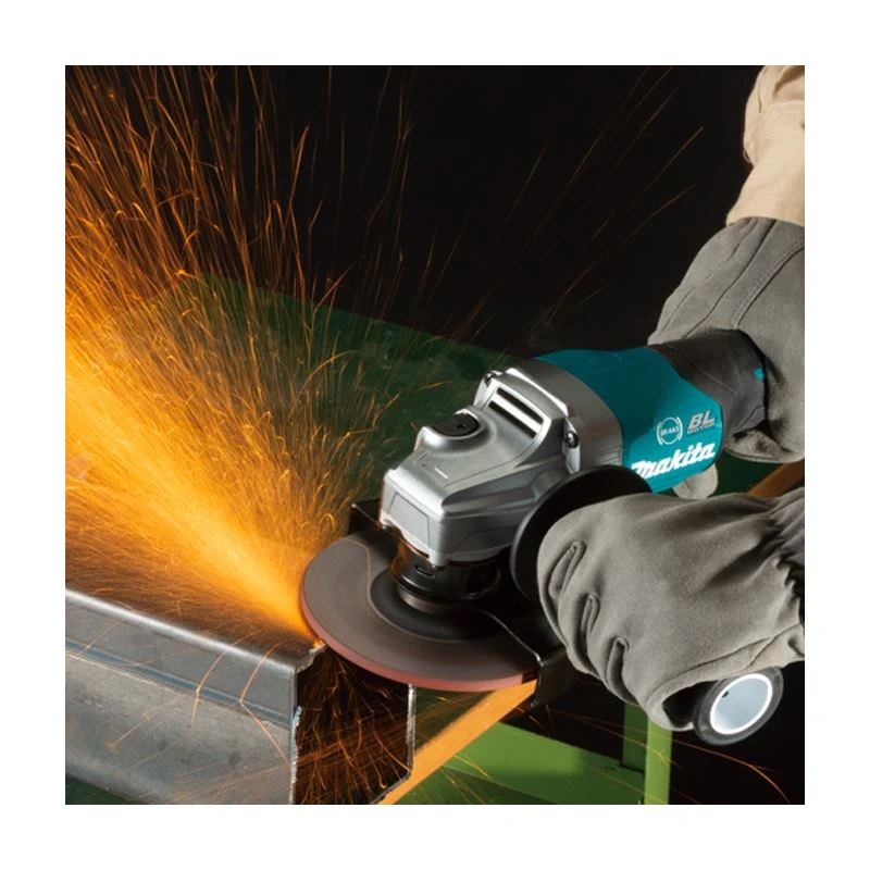 Makita GA013GM102 XGT 40V (4.0 Ah) MAX Li-Ion Brushless 5†Angle Grinder Kit (Paddle Switch) - Image 2