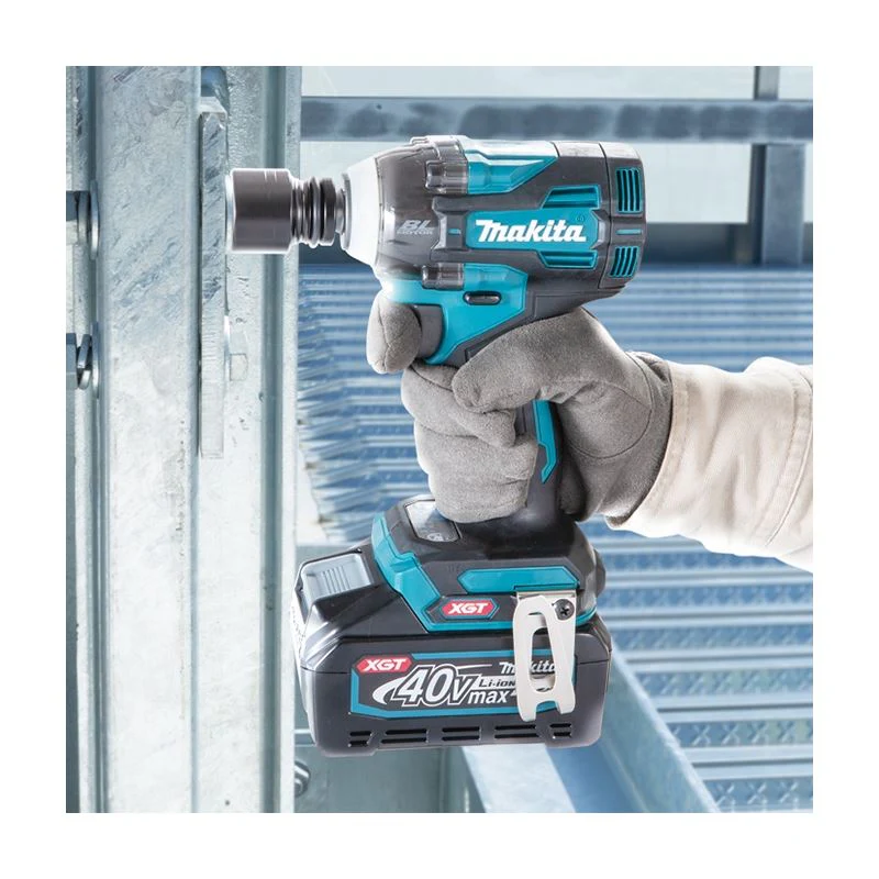 Makita TW005GM102 40V MAX XGT Li-Ion (4.0 Ah) 1/2in Impact Wrench Kit with Brushless Motor - Image 3