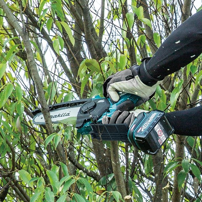 Makita UC029GZ 40Vmax XGT Brushless 6" Pruning Saw (Tool Only) - Image 4