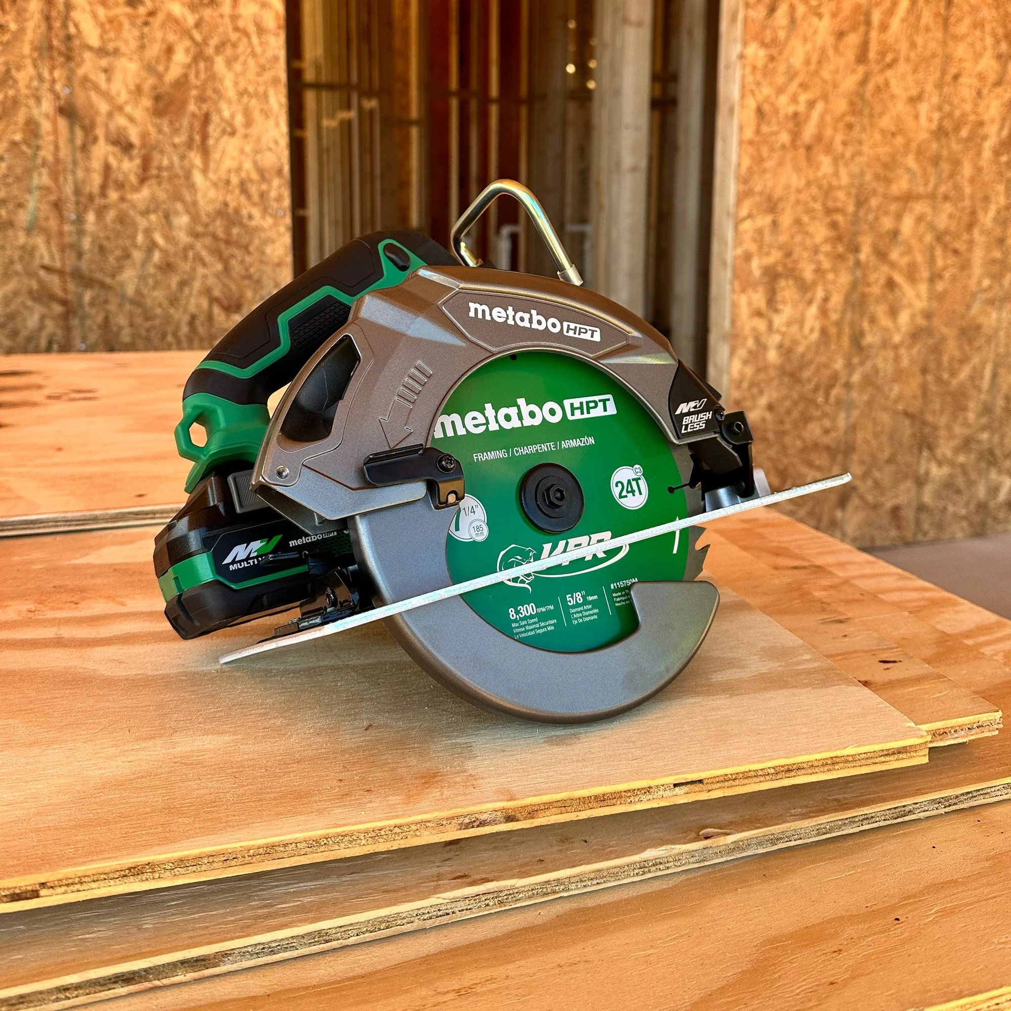 Metabo HPT C3607DBQ4M 36V MultiVolt™ 7-1/4" Circular Saw w/ Torque Boost Technology (Tool Body Only) - Image 4