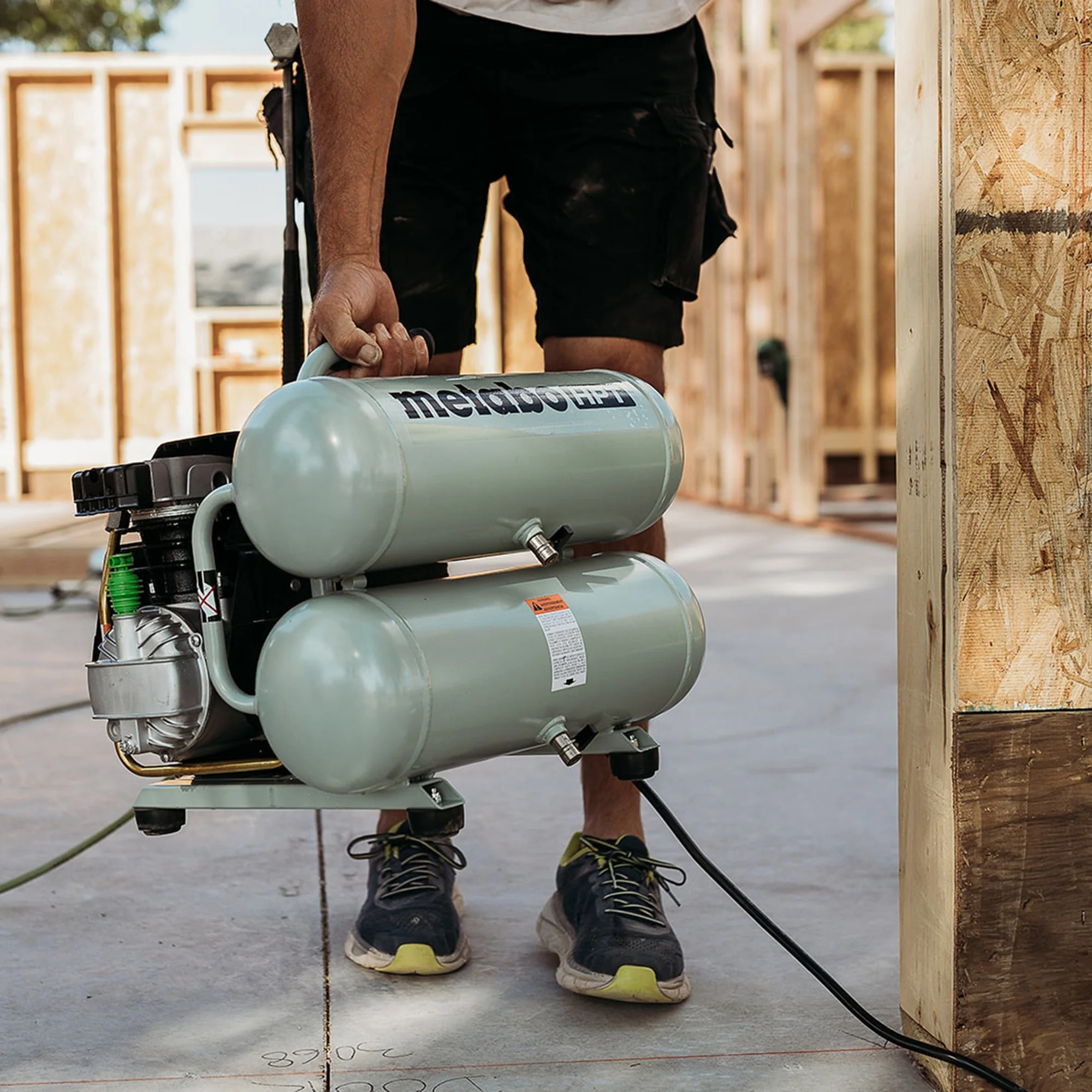 metabo HPT EC99SM 4 Gallon Portable Electric Twin Stack Air Compressor - Image 6