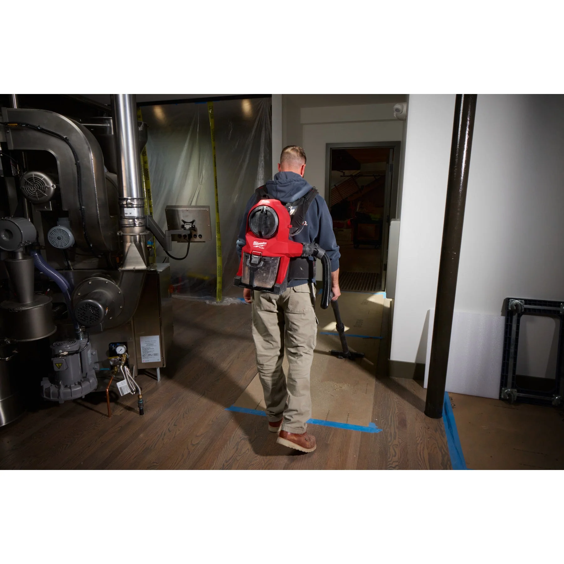 Milwaukee 0895-20 M18 FUEL™ 3-in-1 Backpack Vacuum - Image 15
