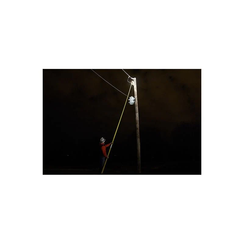 Milwaukee 2119-22 USB Rechargeable Utility Hot Stick Light - Image 6