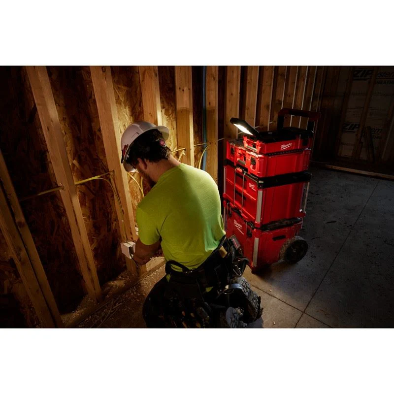 Milwaukee 2356-20 M12 PACKOUT Flood Light with USB Charging - Image 9