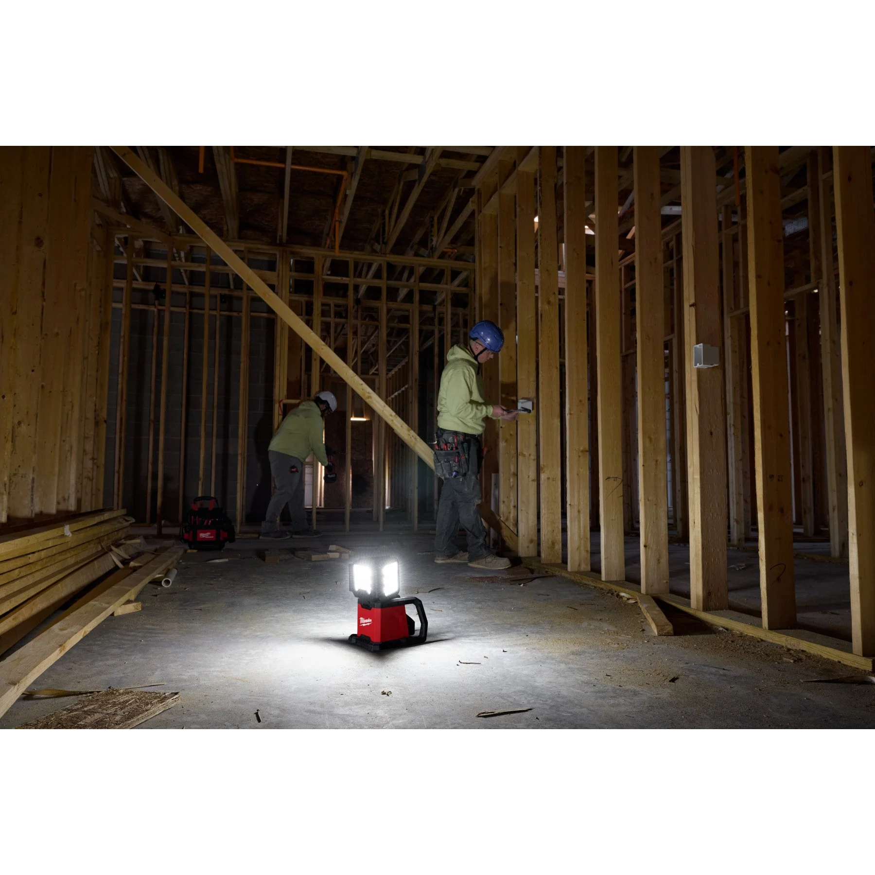 Milwaukee 2368-20 M18™ ROVER™ Dual Power Triple-Panel Flood & Area Light - Image 12