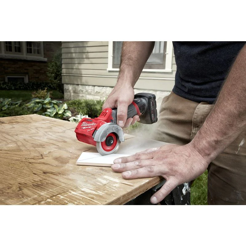 Milwaukee 2522-21XC 3" Compact Cut Off Tool - Kit - Image 8
