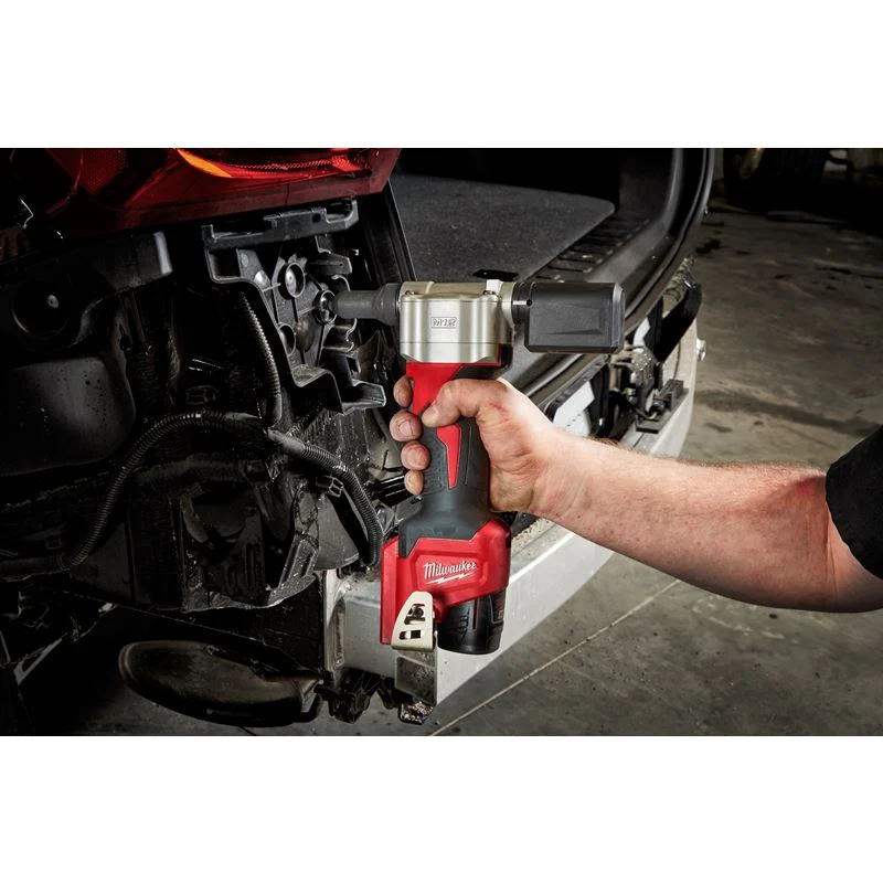 Milwaukee 2550-22 M12 Rivet Tool Kit - Image 8