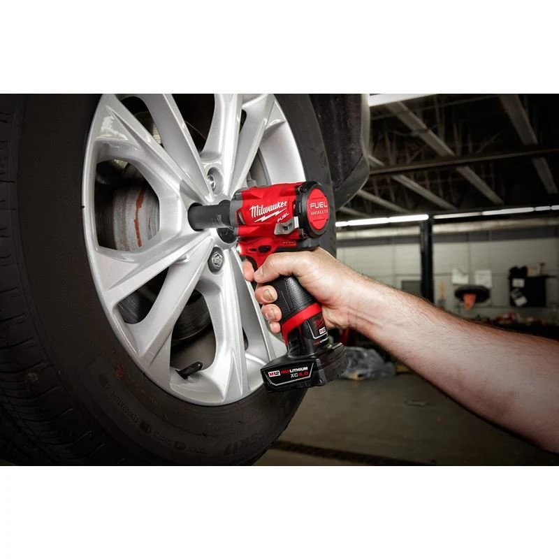 Milwaukee 2555P-22 M12 FUEL 1/2 Stubby Impact Wrench w/ Pin Detent Kit - Image 3