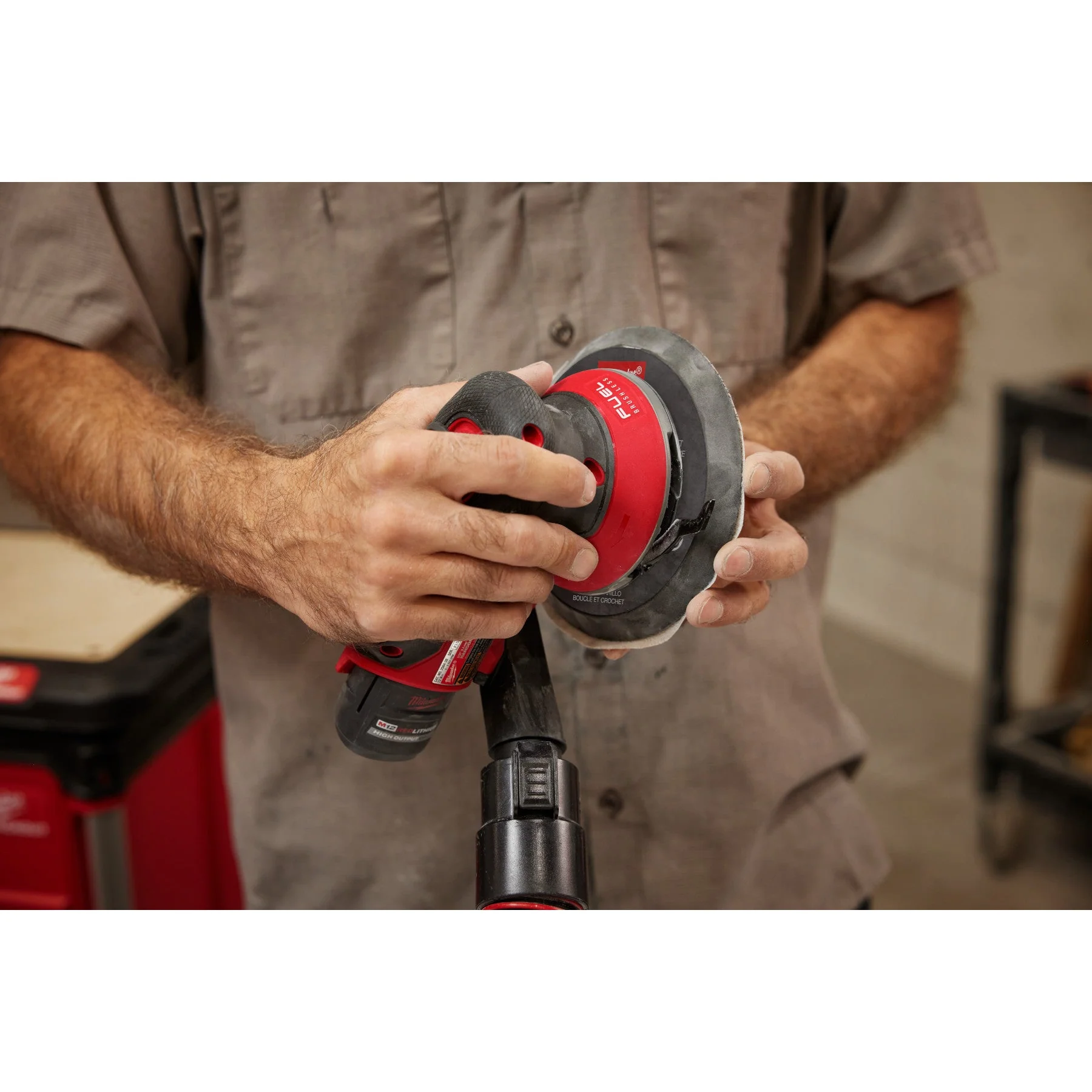 Milwaukee 2584-20 M12™ FUEL™ 6" Random Orbital Sander (3/32") - Image 16
