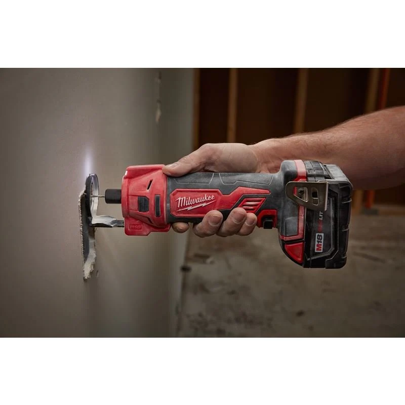 Milwaukee 2627-22 M18 Cut Out Tool Kit - Image 5
