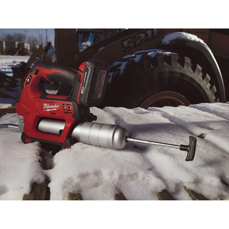 Milwaukee 2646-21CT M18 Cordless 2-Speed Grease Gun Kit - Image 12