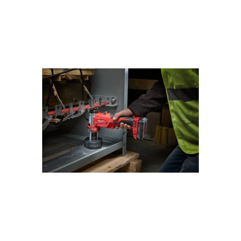 Milwaukee 2677-21 M18 FORCE LOGIC 6T Knockout Tool 1/2" - 2" Kit - Image 6