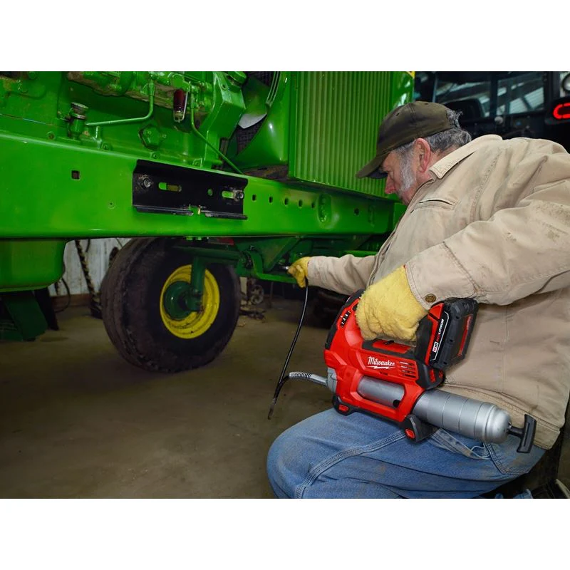 Milwaukee 2767-22GG M18 Impact Wrench and Grease Gun Kit - Image 11
