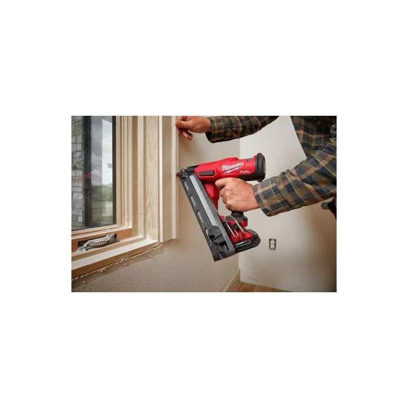 Milwaukee 2839-21CT M18 FUEL 15 Gauge Finish Nailer Kit - Image 9
