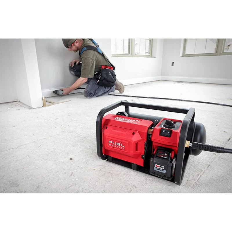 Milwaukee 2840-20 Milwaukee 2840-20 M18 FUELâ„¢ 2 Gallon Compact Quiet Compressor - Image 3