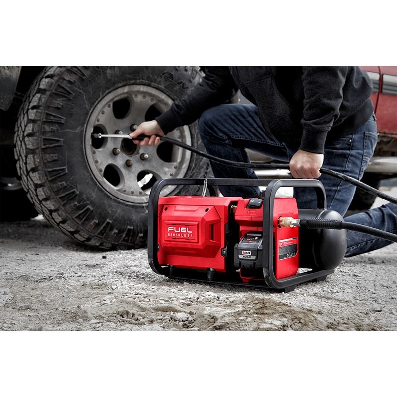 Milwaukee 2840-20 Milwaukee 2840-20 M18 FUELâ„¢ 2 Gallon Compact Quiet Compressor - Image 8