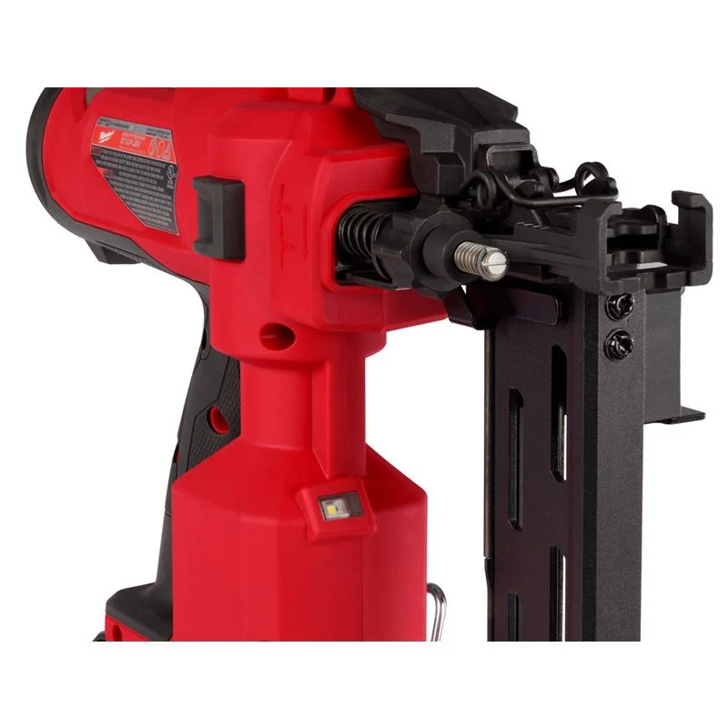 Milwaukee 2843-20 M18 FUEL UTILITY FENCING STAPLER - Image 15